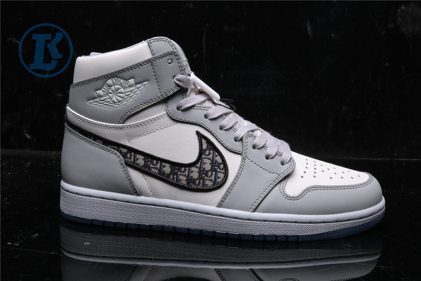 Air Jordan 1 Retro High D10r (Special Box)